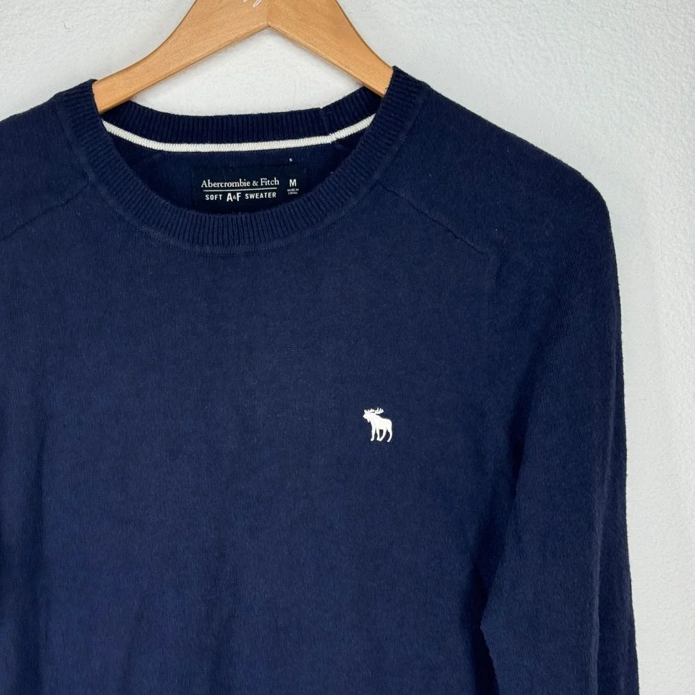 Abercrombie & Fitch crafted collared